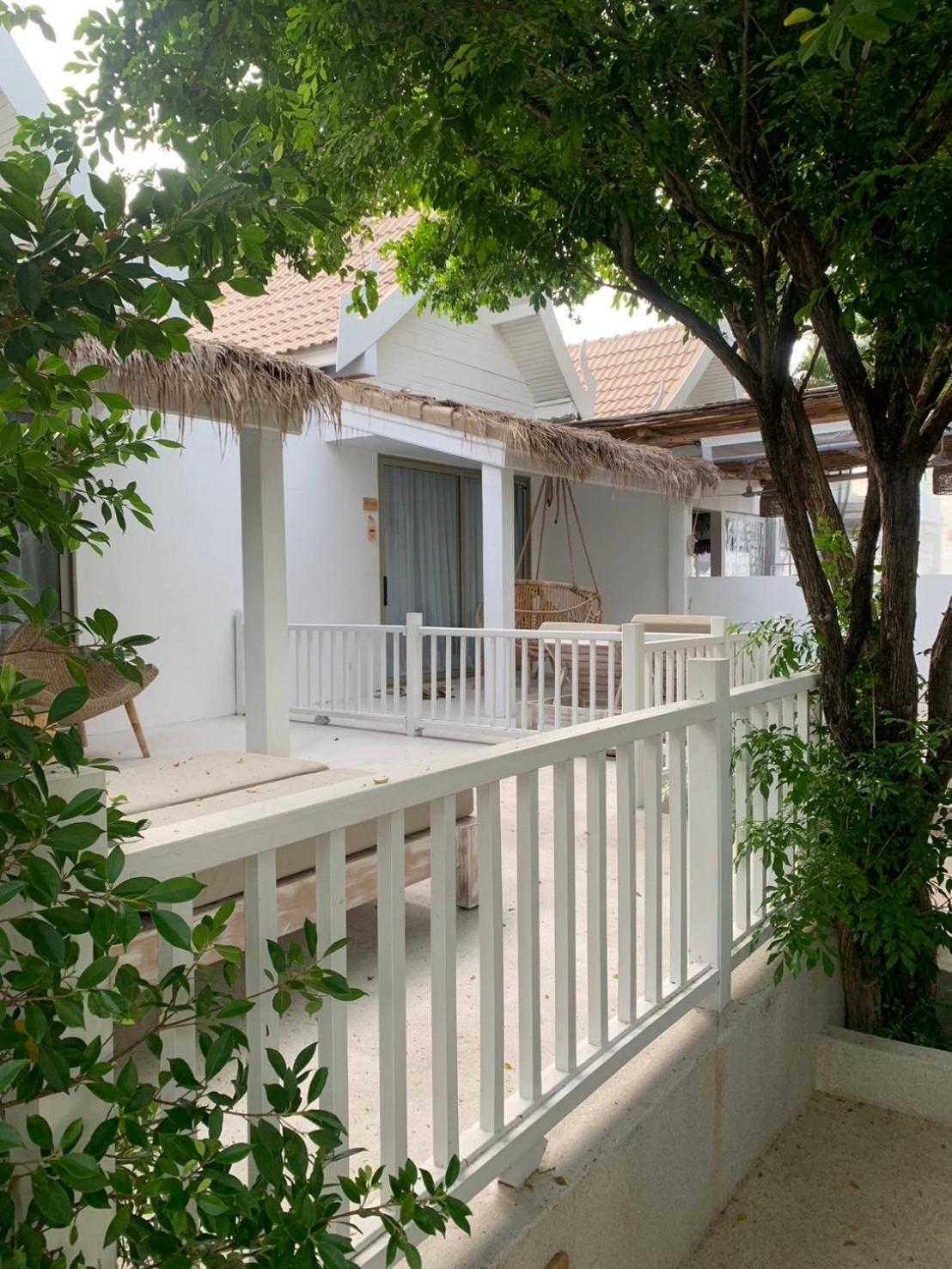 Resor Elephant Club & Samui